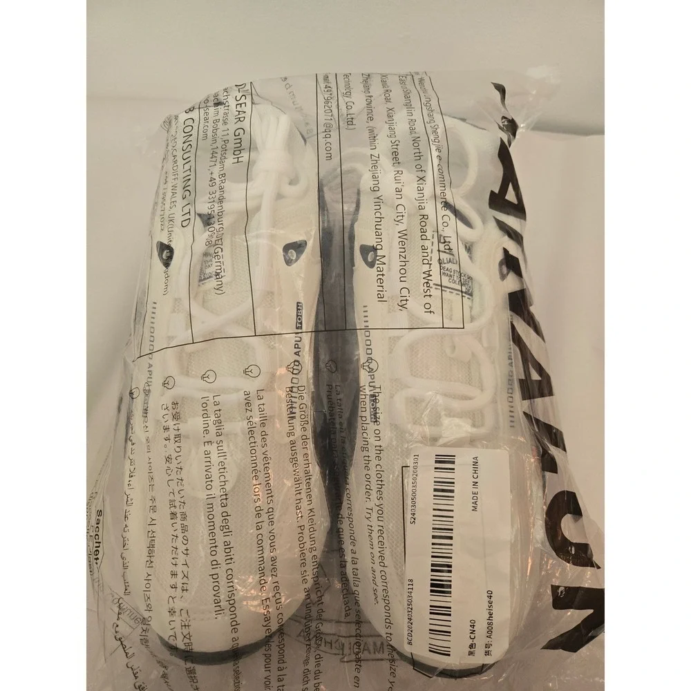 PRICE SLASHED! Fashion Sneakers‎ APU 10000 Running Shoes Athletic Size EU 40